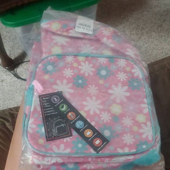 NWT DITZY DAISIES BACKPACK - Picture 4 of 4